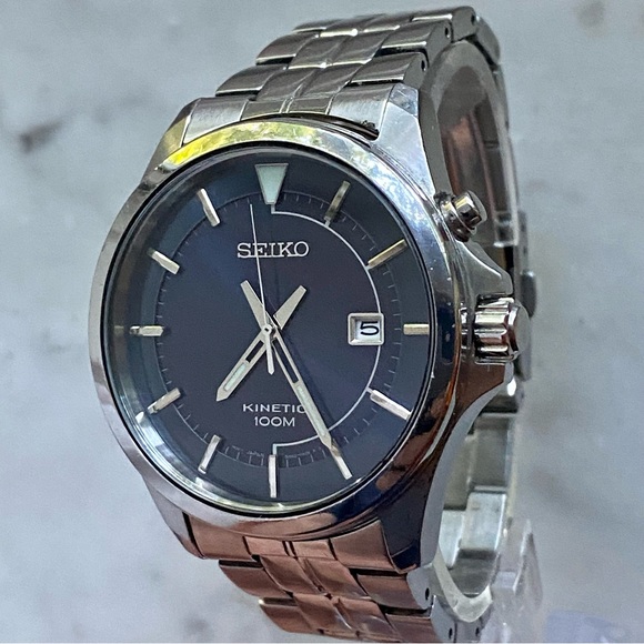 Seiko Kinetic Blue Dial Men’s Date Watch w/ New Battery and New Crystal - Picture 2 of 13